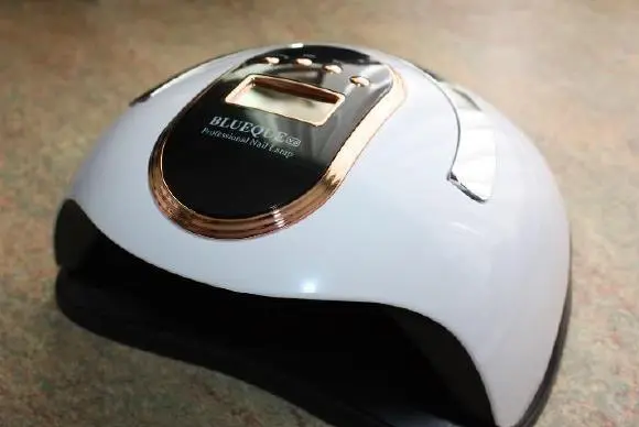 Photo from the official notice: Blueque Nail Lamp V8 — electric shock risk
