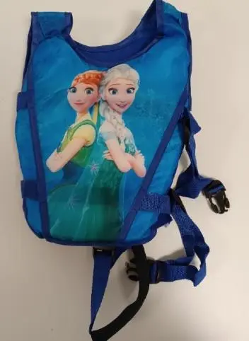 Photo from the official notice: Child's Frozen Swimming Aid Vest sold via Fruugo — drowning risk