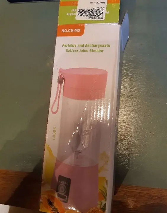 Photo from the official notice: Counterfeit Portable and Rechargeable Battery Juice Blender — entrapment risk