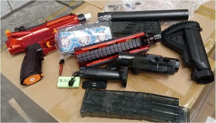 Photo from the official notice: Electric Toy Gun, HK416D sold via Amazon (2309-0076 and 2308-0155) — fire risk