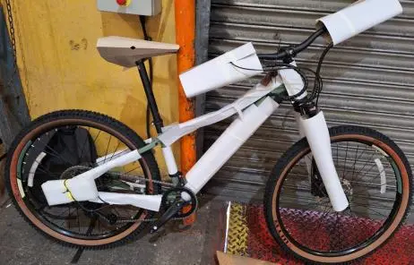 Photo from the official notice: EZEGO TD10 E-Bike and EZEGO Lithium-Ion Battery Charger — fire risk