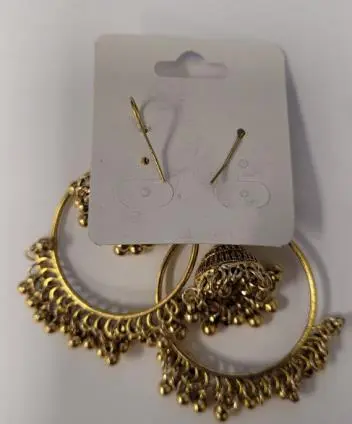 Photo from the official notice: Fashion Jewellery Half Moon Earrings sold via Amazon — chemical risk