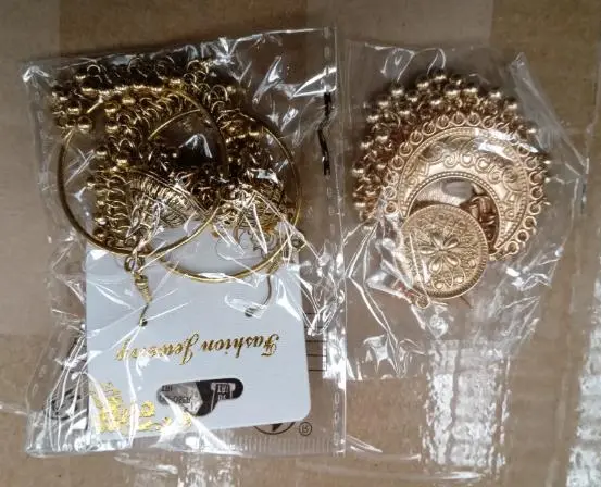 Photo from the official notice: Fashion Jewellery Hoop Earrings sold via Amazon — chemical risk