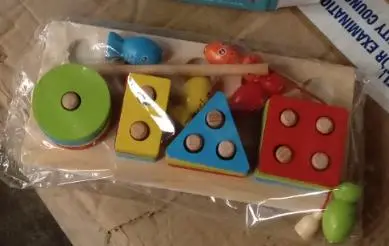 Photo from the official notice: Four-Post Fishing Toy sold via Amazon — choking & suffocation risk