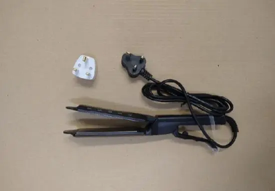 Photo from the official notice: Hair Straightener Widen Panel sold via Fruugo — electric shock risk