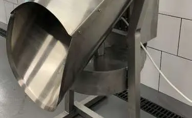 Photo from the official notice: Kruszec Cabbage Shredder SZ-40 — injuries risk