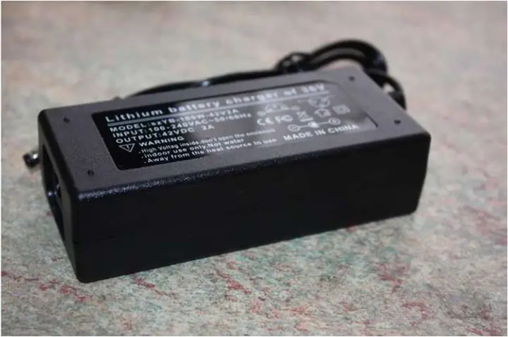 Photo from the official notice: Lithium Battery Charger szYB-100W-42V2A — electric shock risk