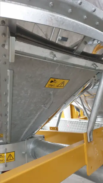 Photo from the official notice: Mecmar FSN15/138T Mobile Grain Dryer — injuries risk