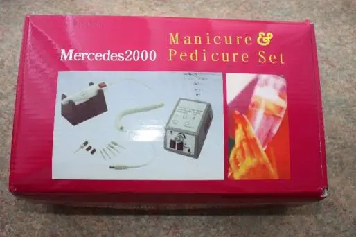 Photo from the official notice: Mercedes2000 Manicure & Pedicure Set — burns risk