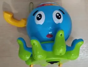 Photo from the official notice: Moontoy Musical Crawling Octopus sold via Amazon — choking risk