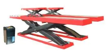 Photo from the official notice: Saturnus EV 40, 45 & 50 Scissor Lift — injuries risk