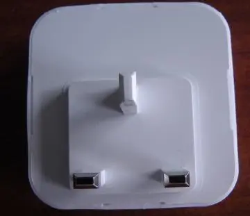 Photo from the official notice: Selcouth Yyds LED Night Light sold via Amazon — fire risk