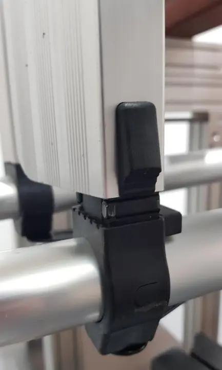 Photo from the official notice: Telescopic Step Ladder, 1.4M + 1.7M (2401-0159 and 2401-0148) — falls risk