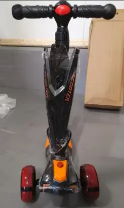 Photo from the official notice: Toy Scooter, 6199-1 — falls risk