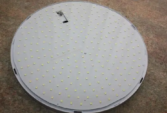 Photo from the official notice: Tycolit White Disc LED Ceiling Light (2212-0178 and 2206-0069) — electric shock risk