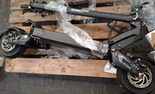 Photo from the official notice: VSETT Electric Scooter — fire risk