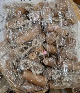 Photo from the official notice: Yangzi Decorative Lights — choking & chemical risk