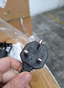 Photo from the official notice: Youngine LED Cob Lawn Light sold via Amazon — fire risk