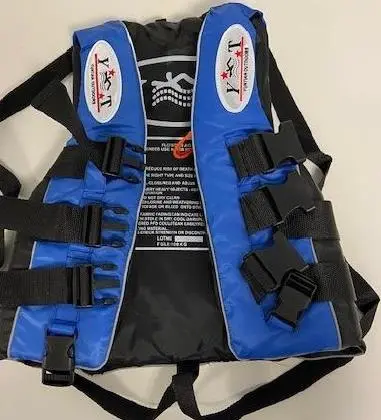 Photo from the official notice: Yuntian Outdoors Watersport Vest Style Life Jackets/Buoyancy Aids sold via Fruugo — drowning risk