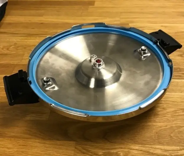 The Nutrex Cooker™ cover