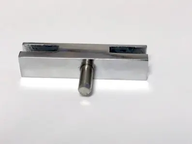 Bottom pivot hinge