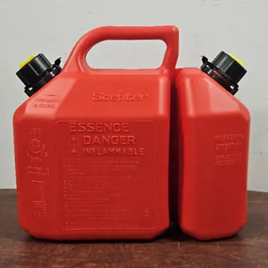 Recalled Scepter B62 Gas and Oil Fuel Container – front