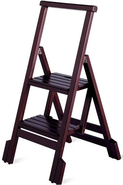 Photo from the official notice: Frontgate Recalls Step Ladders Due to Fall Hazard