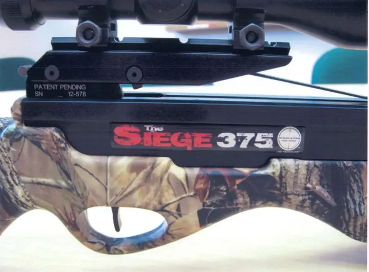 The Siege and the model number are printed on the crossbows
