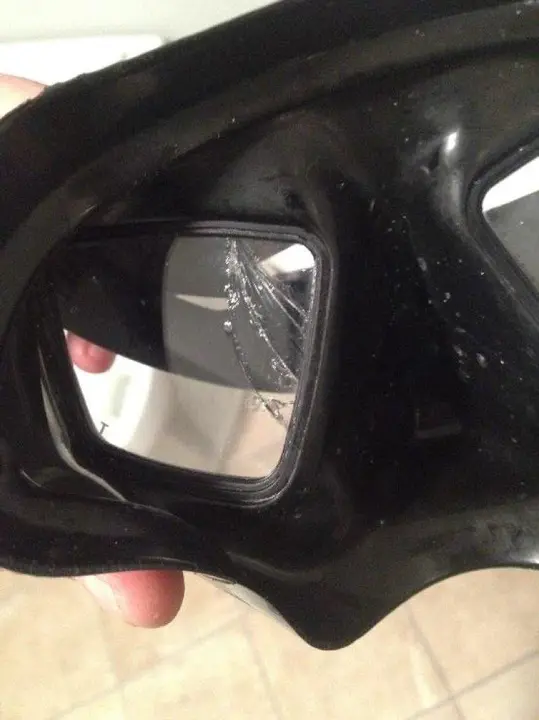 Photo from the official notice: Technosport Recalls Omersub Scuba Mask Due to Injury Hazard