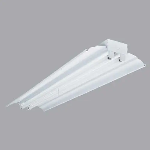Shoplight with side reflector