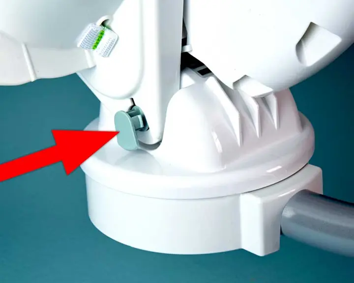 Seat peg that is not fully engaged to the seat.