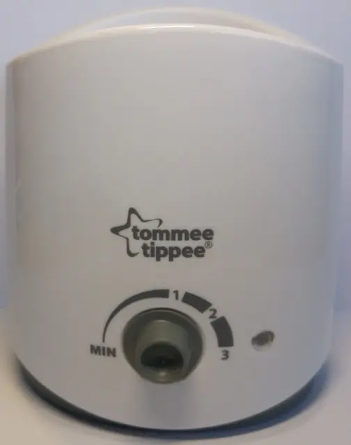 "Min" or "0" is stamped on the left-hand side of the bottle and food warmer's control dial