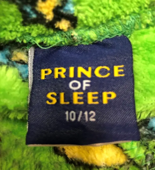 Waistband’s top sewn-in label