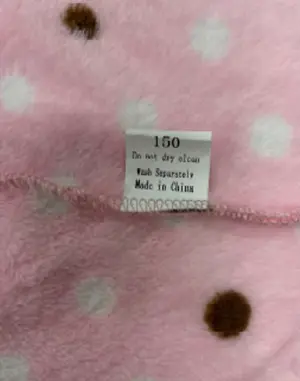 Sewn-in side seam label