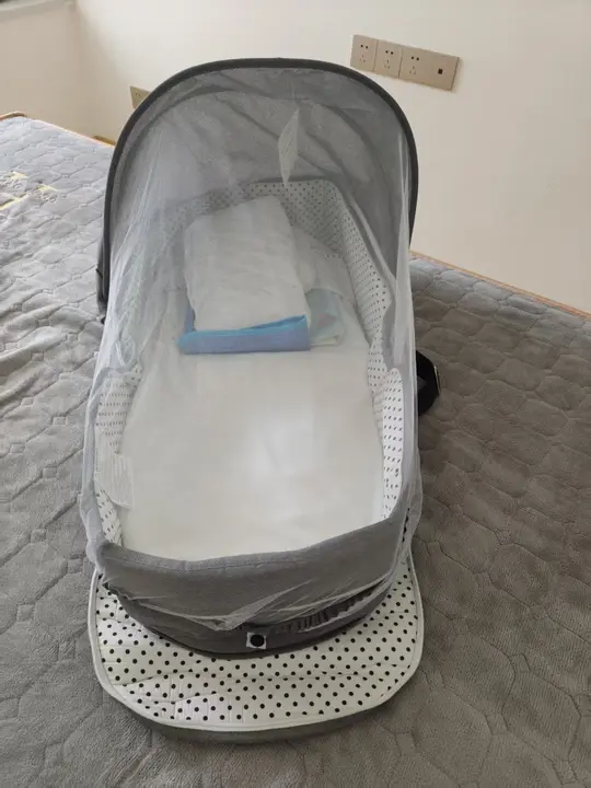Recalled ZHORANGE Baby portable bassinet (front)