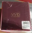 "VIVID handmade" written in gold letters