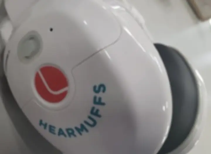 Recalled HearMuffs label