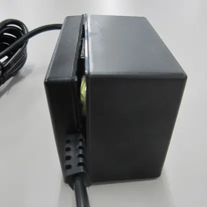 A crack can occur between the recalled PA-10 AC Power Adapter's upper and lower cases