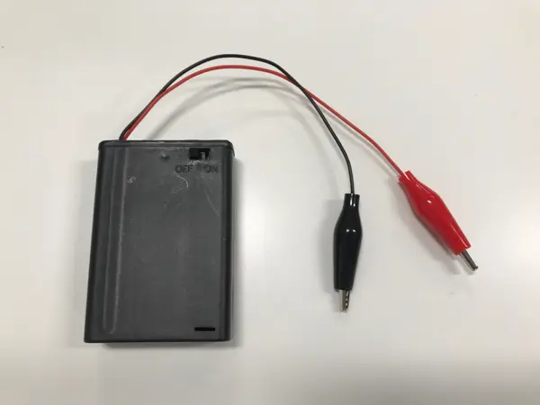 The battery pack included in the Science Expeditions Northern Lights kits