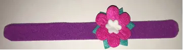Bracelet included with DreamWorks Trolls: It’s Hug Time! Children’s Storybook