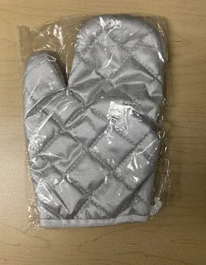 Glove sold with recalled VEVOR Garment Steamer