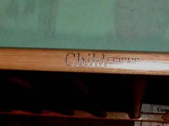Picture of name "ChildESIGNS" on teething rail