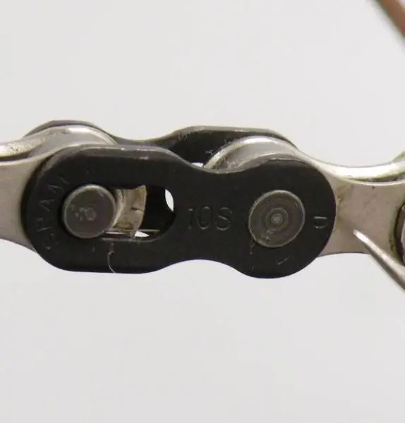 Close-up of PowerLock connector link