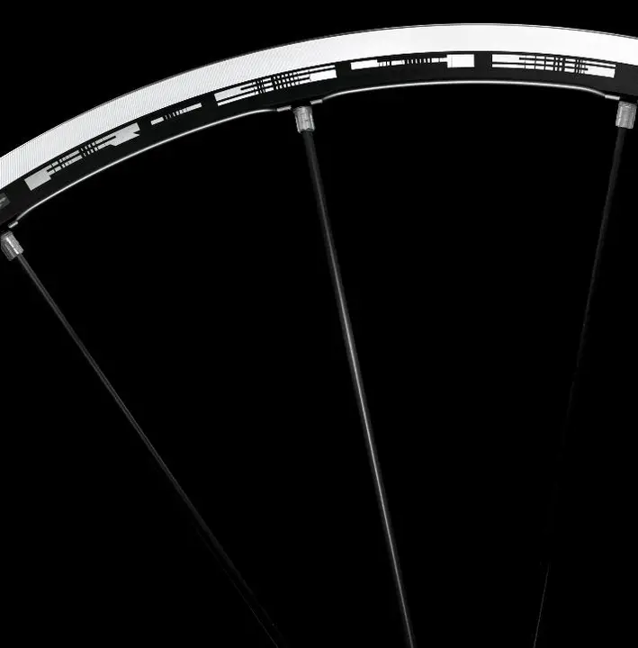 R-SYS logo on wheel rim