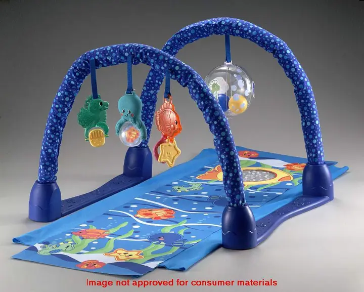 Ocean Wonders Kick & Crawl Aquarium