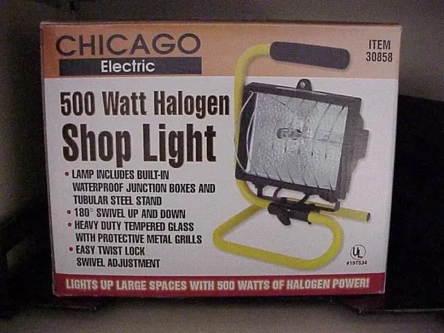 Recalled Halogen Work Lamp box